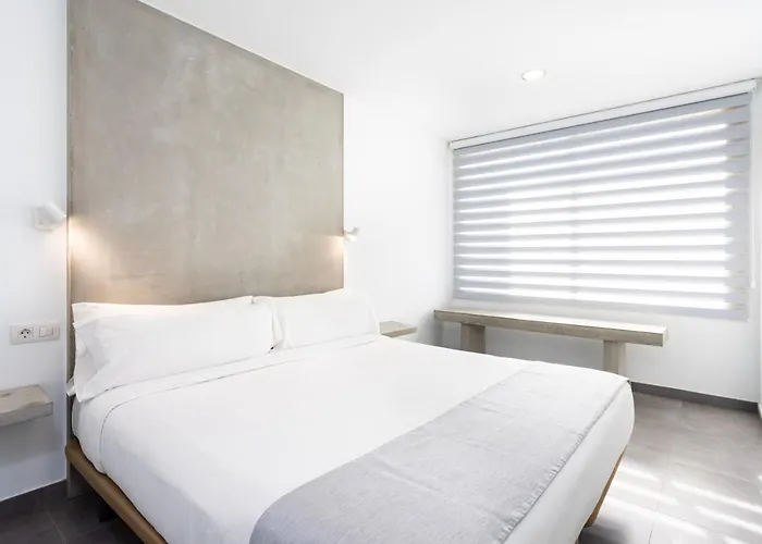 Pool Jacuzzi Of Tulio Semesterbostad