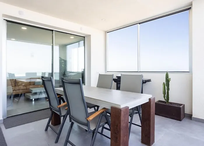 Semesterbostad Pool Jacuzzi Of Tulio *